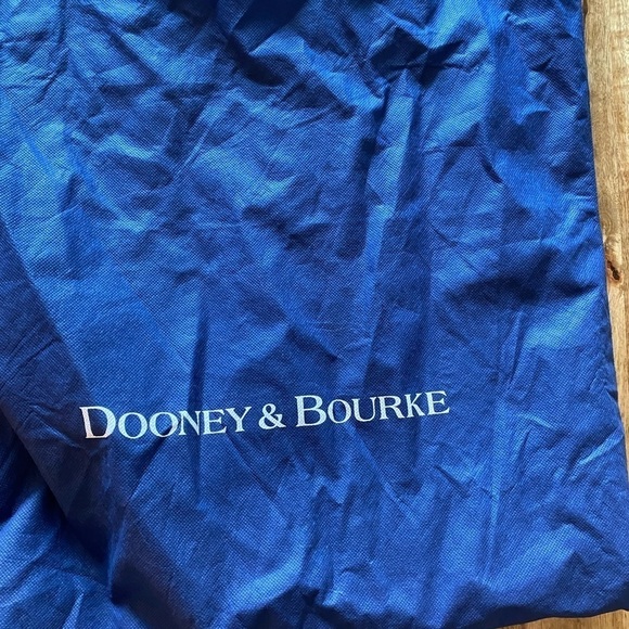 Dooney & Bourke XLarge Green Suede Courtney Sac - Picture 4 of 8